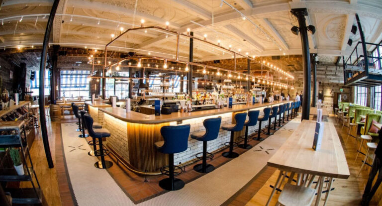 Albert Schloss Bar 768x414